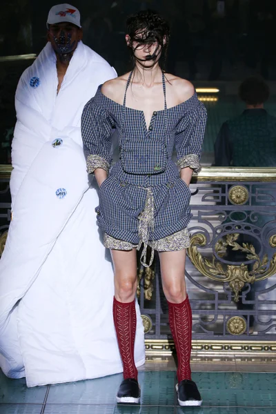 Look 36